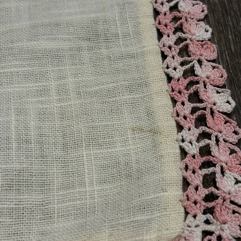 Set of 4 Vintage Handmade Linen Napkins Pink Crochet Trim Embroidered Floral